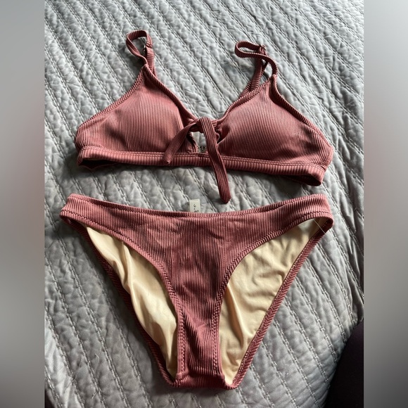 Cupshe ribbed burnt red/orange/brownish pink front tie bikini,matching bottom SM - Picture 9 of 14